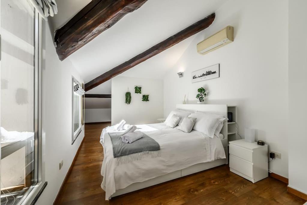 Buenos Aires' Nest - 10 Minutes From Duomo With Terrace Διαμέρισμα Μιλάνο Εξωτερικό φωτογραφία
